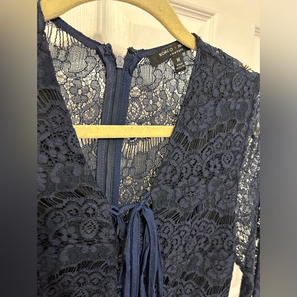 Romeo & Juliet couture, Blue Lace Jumpsuit, Size M, excellent condition. - Picture 4 of 5